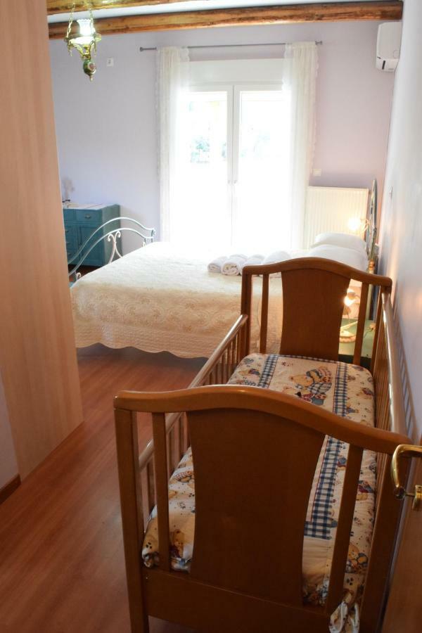 Kid & Holiday 1 Katakalion Bagian luar foto